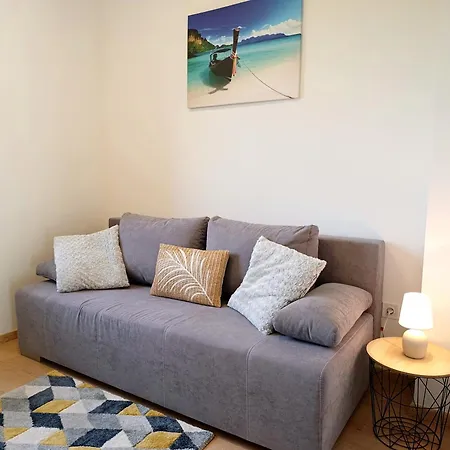 Helikon Sunrise Appartement *